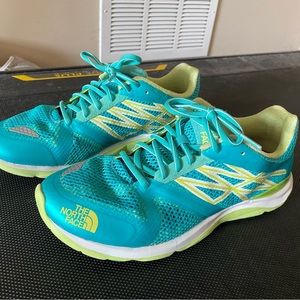 North face tennis shoe